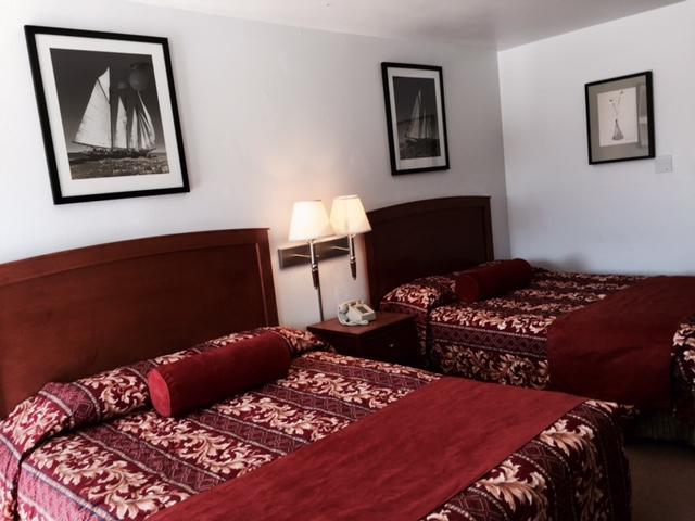 Maple Inn And Suites לוס באנוס מראה חיצוני תמונה