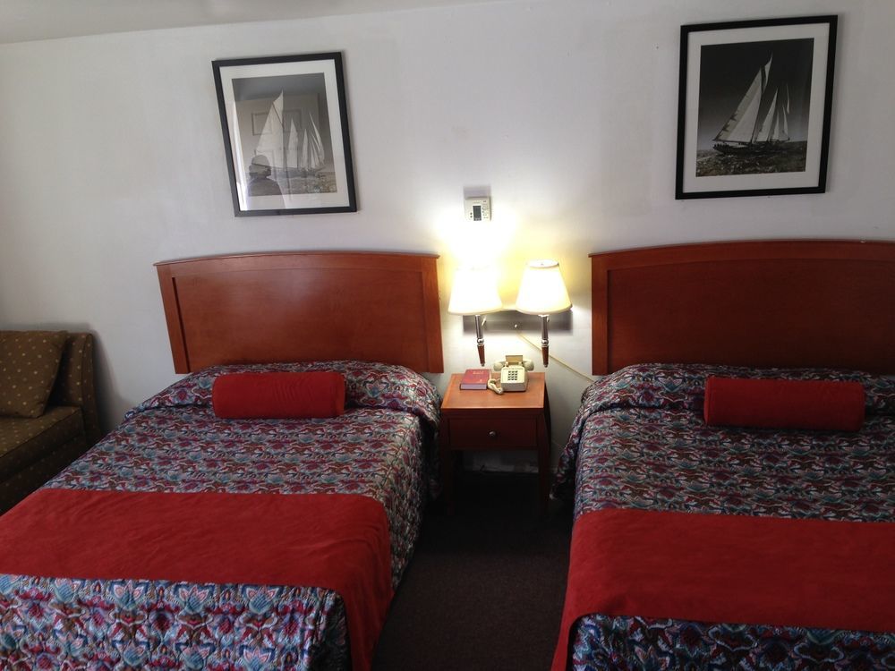 Maple Inn And Suites לוס באנוס מראה חיצוני תמונה